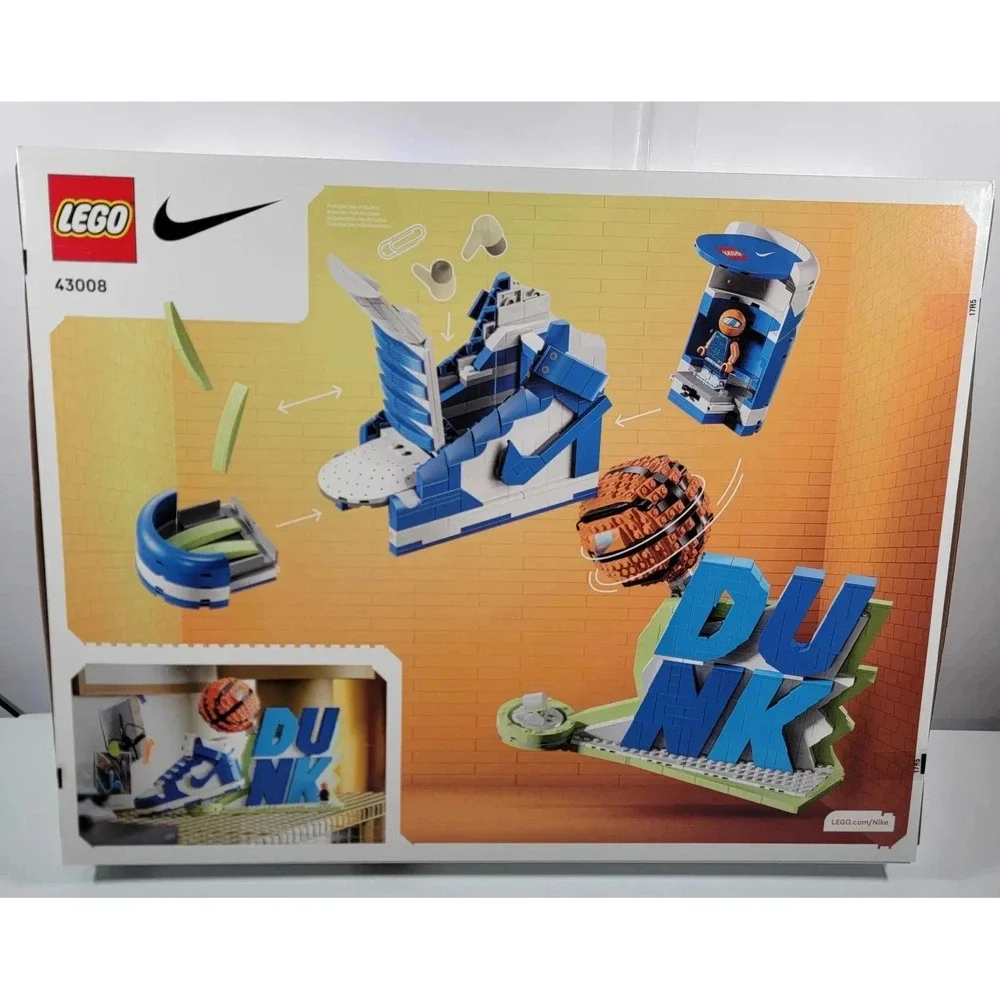 Lego Nike Dunk Set 43008 Limited Edition Buildable Sneaker Complete Set SEALED